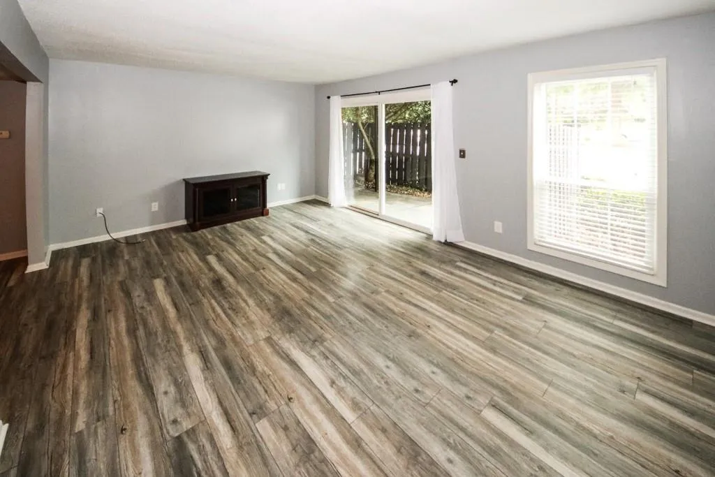 6851 Roswell Road Ne Unit F2, Atlanta, Georgia 30328, 2 Bedrooms Bedrooms, ,2 BathroomsBathrooms,Residential,Sold,6851 Roswell Road Ne Unit F2,6736466