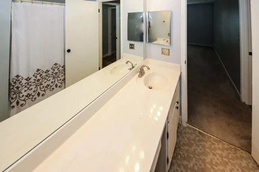 6851 Roswell Road Ne Unit F2, Atlanta, Georgia 30328, 2 Bedrooms Bedrooms, ,2 BathroomsBathrooms,Residential,Sold,6851 Roswell Road Ne Unit F2,6736466