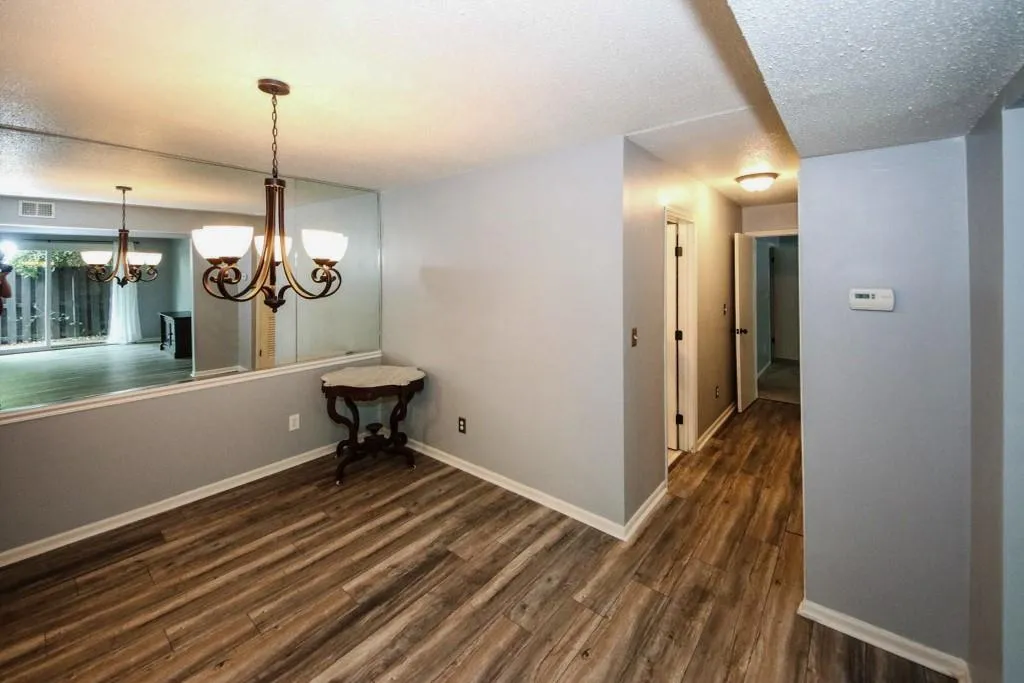 6851 Roswell Road Ne Unit F2, Atlanta, Georgia 30328, 2 Bedrooms Bedrooms, ,2 BathroomsBathrooms,Residential,Sold,6851 Roswell Road Ne Unit F2,6736466