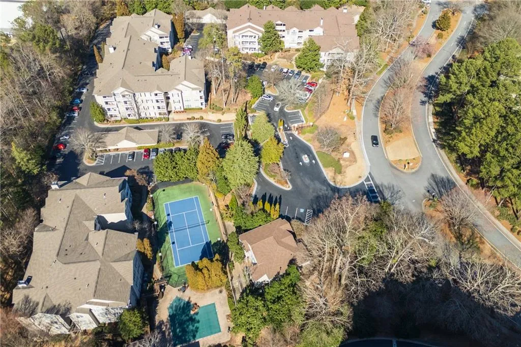 Aerial view of property and surrounding area