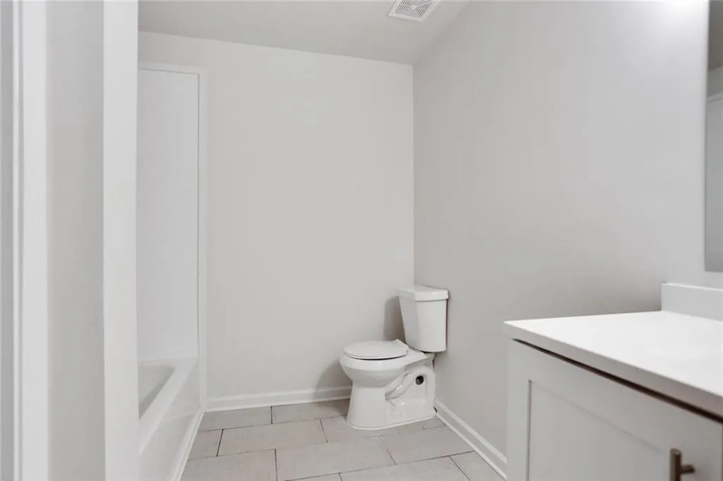 355 Winding River Drive Unit E, Sandy Springs, Georgia 30350, 2 Bedrooms Bedrooms, ,2 BathroomsBathrooms,Residential,Sold,355 Winding River Drive Unit E,6618817