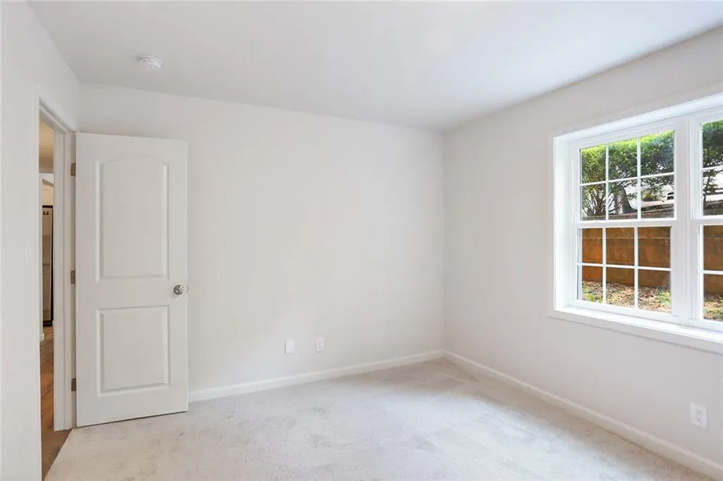 355 Winding River Drive Unit E, Sandy Springs, Georgia 30350, 2 Bedrooms Bedrooms, ,2 BathroomsBathrooms,Residential,Sold,355 Winding River Drive Unit E,6618817