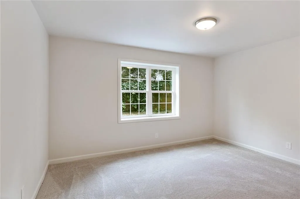 355 Winding River Drive Unit E, Sandy Springs, Georgia 30350, 2 Bedrooms Bedrooms, ,2 BathroomsBathrooms,Residential,Sold,355 Winding River Drive Unit E,6618817