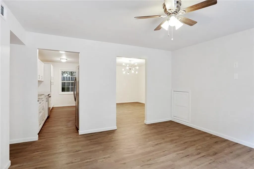 355 Winding River Drive Unit E, Sandy Springs, Georgia 30350, 2 Bedrooms Bedrooms, ,2 BathroomsBathrooms,Residential,Sold,355 Winding River Drive Unit E,6618817