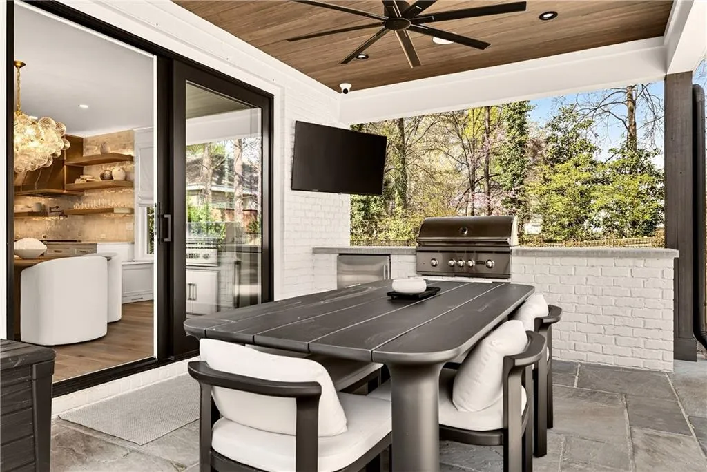 4855 Kitty Hawk Drive, Atlanta, Georgia 30342, 5 Bedrooms Bedrooms, ,5 BathroomsBathrooms,Residential,For Sale,4855 Kitty Hawk Drive,7736176