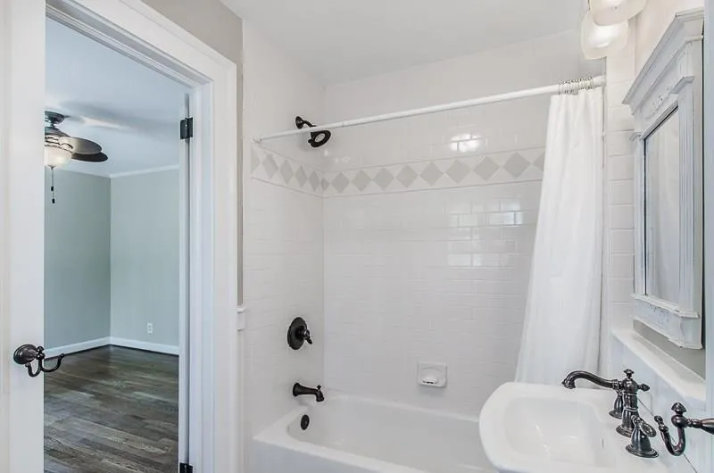 4522 Dudley Lane, Atlanta, Georgia 30327, 6 Bedrooms Bedrooms, ,5 BathroomsBathrooms,Residential,Sold,4522 Dudley Lane,6052037