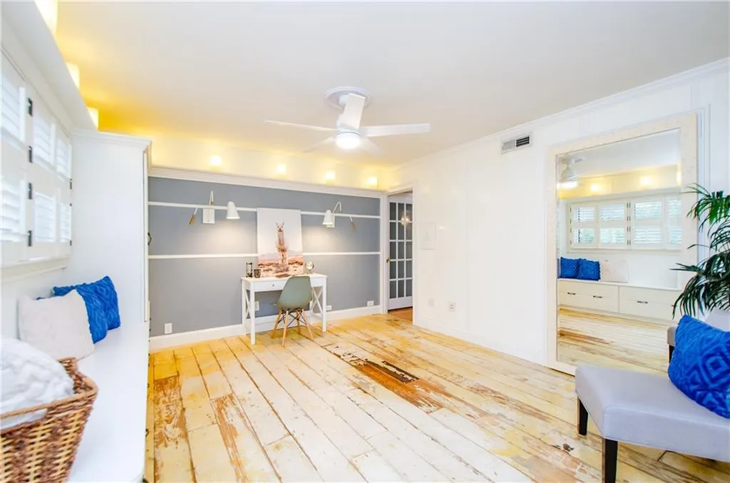 5400 Roswell Road Unit D4, Sandy Springs, Georgia 30342, 3 Bedrooms Bedrooms, 0 ,2 BathroomsBathrooms,Residential,For Sale,5400 Roswell Road Unit D4,7831381