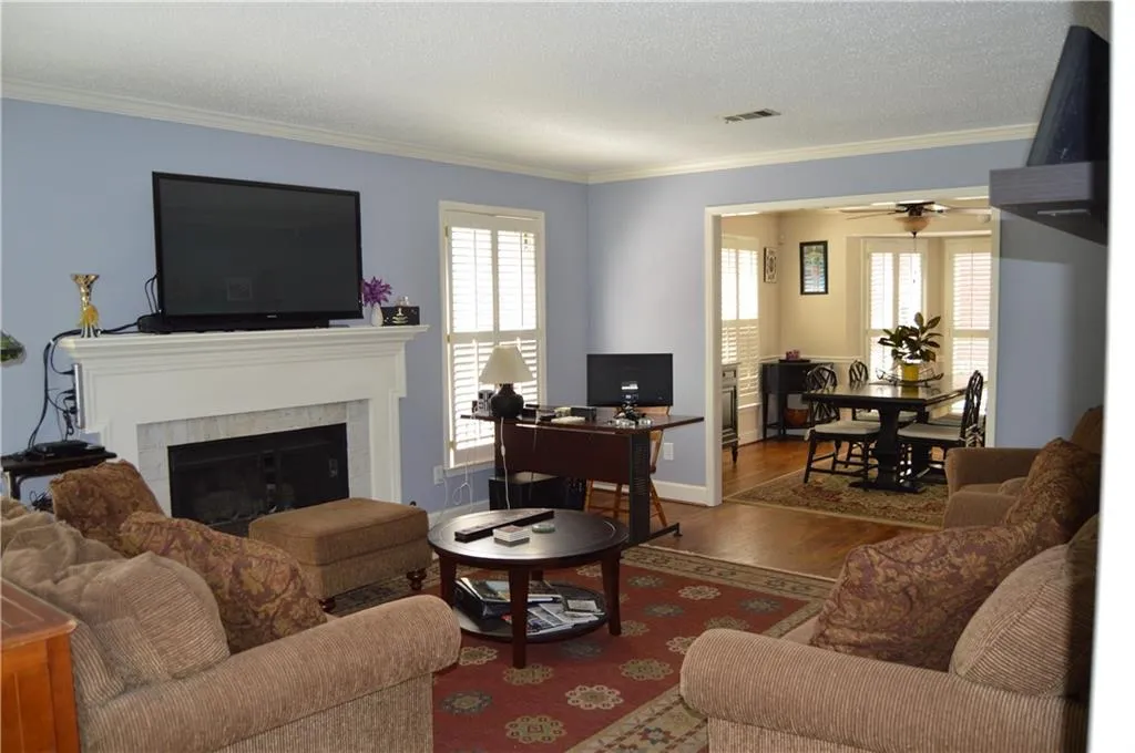 1601 Defoors Mill Court Nw, Atlanta, Georgia 30318, 2 Bedrooms Bedrooms, ,2 BathroomsBathrooms,Residential,Sold,1601 Defoors Mill Court Nw,6026751