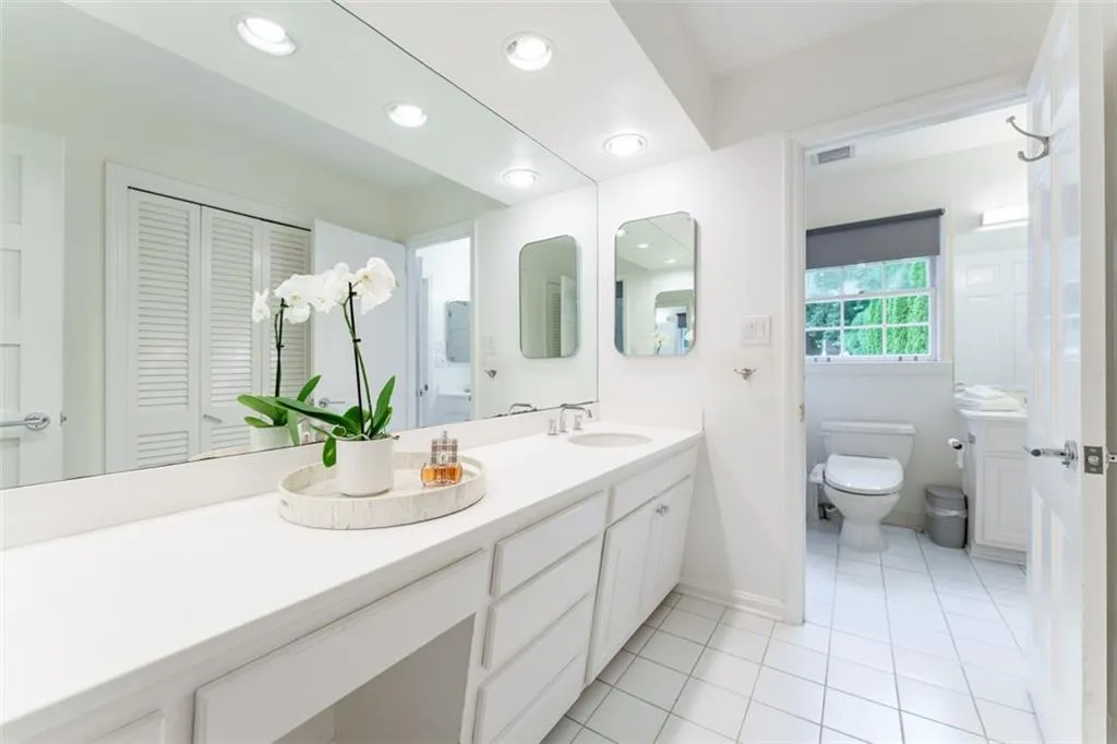 4095 N Broadland Road Nw, Atlanta, Georgia 30342, 5 Bedrooms Bedrooms, ,4 BathroomsBathrooms,Residential,For Sale,4095 N Broadland Road Nw,7600331