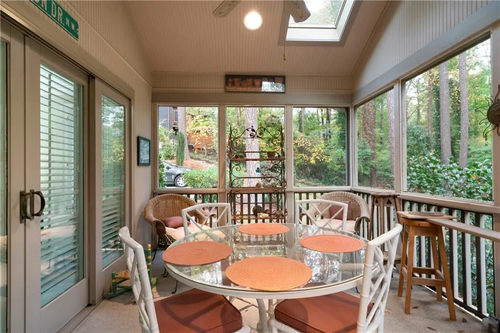5525 Whitner Drive, Sandy Springs, Georgia 30327, 4 Bedrooms Bedrooms, ,2 BathroomsBathrooms,Residential,Sold,5525 Whitner Drive,7523747