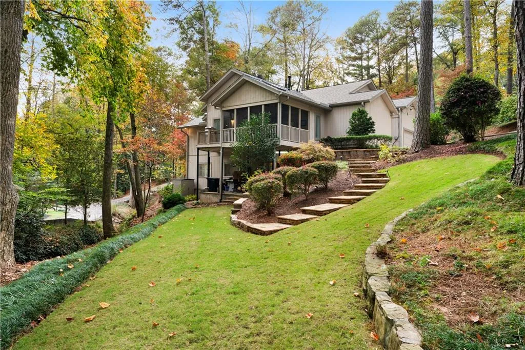 5525 Whitner Drive, Sandy Springs, Georgia 30327, 4 Bedrooms Bedrooms, ,2 BathroomsBathrooms,Residential,Sold,5525 Whitner Drive,7523747