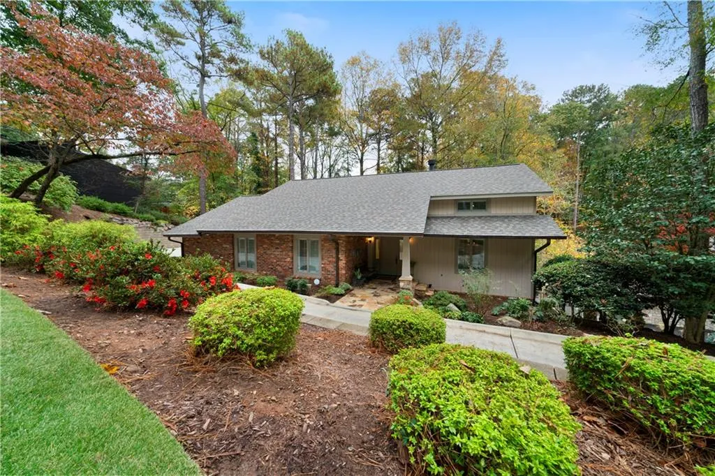 5525 Whitner Drive, Sandy Springs, Georgia 30327, 4 Bedrooms Bedrooms, ,2 BathroomsBathrooms,Residential,Sold,5525 Whitner Drive,7523747
