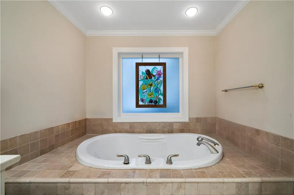 5525 Whitner Drive, Sandy Springs, Georgia 30327, 4 Bedrooms Bedrooms, ,2 BathroomsBathrooms,Residential,Sold,5525 Whitner Drive,7523747