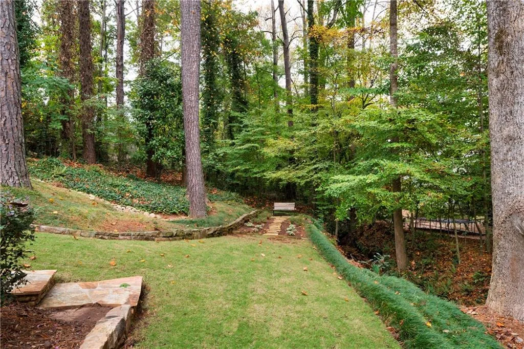 5525 Whitner Drive, Sandy Springs, Georgia 30327, 4 Bedrooms Bedrooms, ,2 BathroomsBathrooms,Residential,Sold,5525 Whitner Drive,7523747