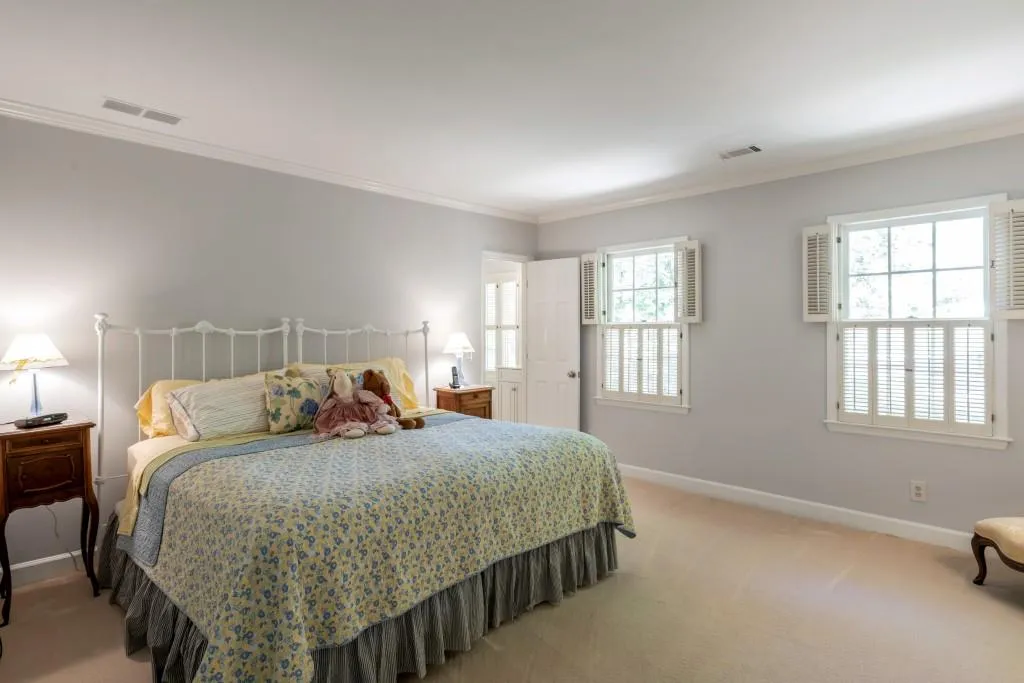 7360 Dunraven Place, Sandy Springs, Georgia 30328, 6 Bedrooms Bedrooms, ,5 BathroomsBathrooms,Residential,Sold,7360 Dunraven Place,6543227