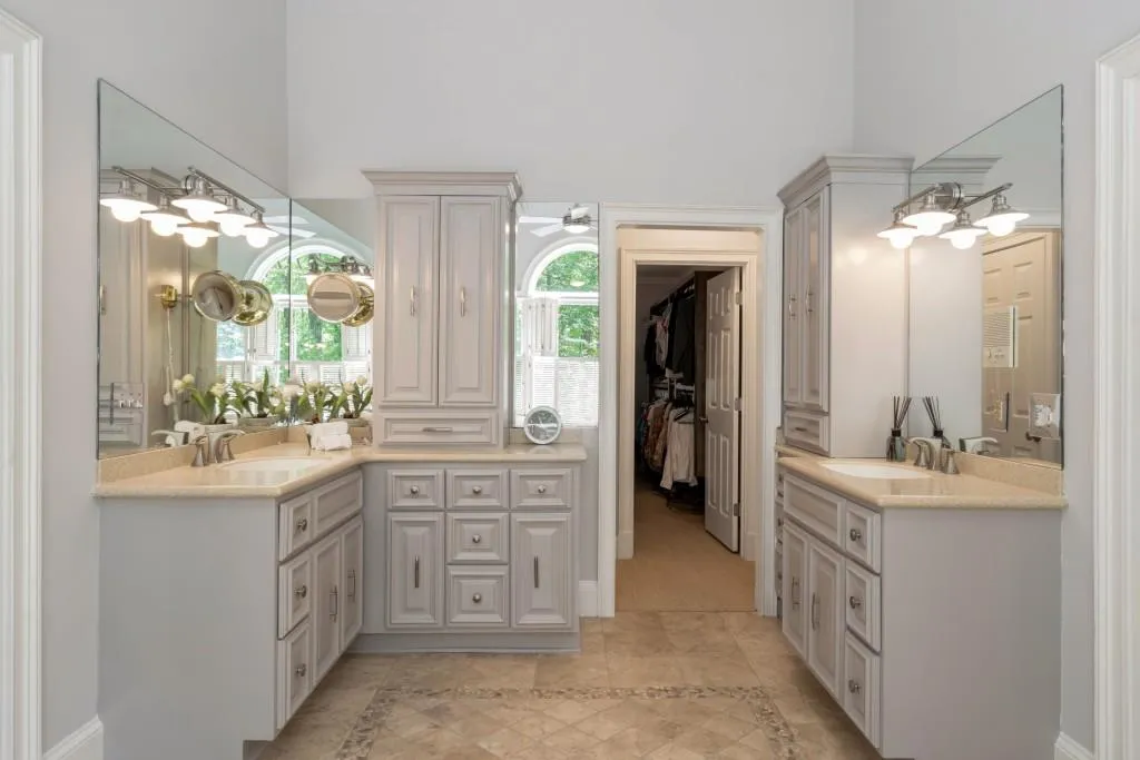 7360 Dunraven Place, Sandy Springs, Georgia 30328, 6 Bedrooms Bedrooms, ,5 BathroomsBathrooms,Residential,Sold,7360 Dunraven Place,6543227