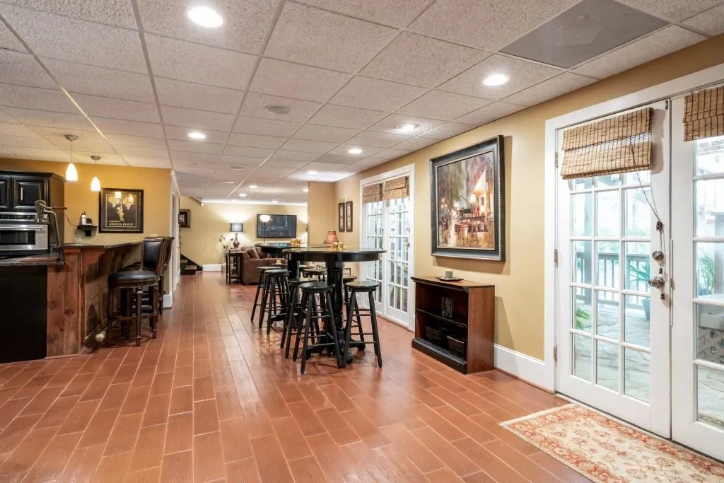 7360 Dunraven Place, Sandy Springs, Georgia 30328, 6 Bedrooms Bedrooms, ,5 BathroomsBathrooms,Residential,Sold,7360 Dunraven Place,6543227