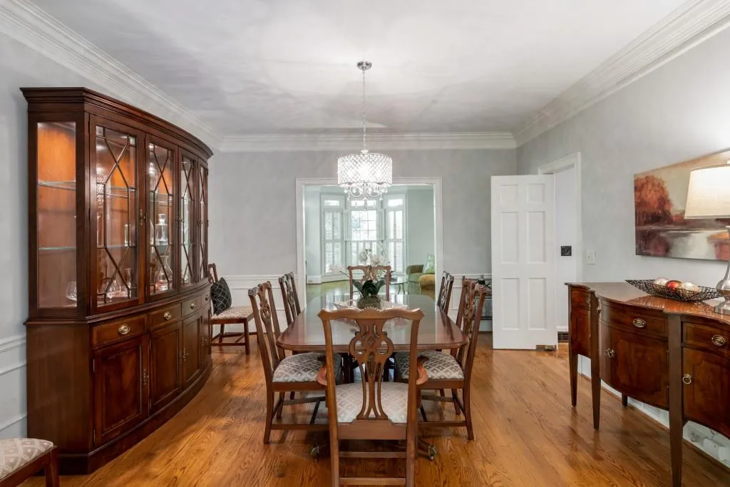 7360 Dunraven Place, Sandy Springs, Georgia 30328, 6 Bedrooms Bedrooms, ,5 BathroomsBathrooms,Residential,Sold,7360 Dunraven Place,6543227