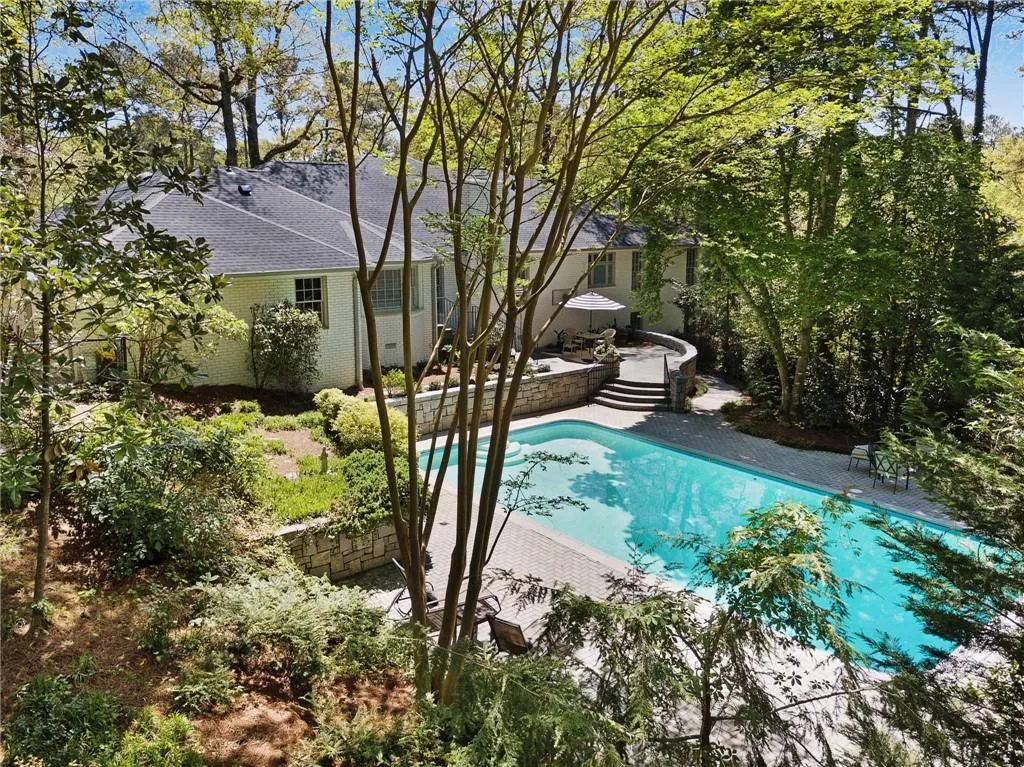 6270 Mountain Brook Lane N, Sandy Springs, Georgia 30328, 5 Bedrooms Bedrooms, ,4 BathroomsBathrooms,Residential,Sold,6270 Mountain Brook Lane N,6565252