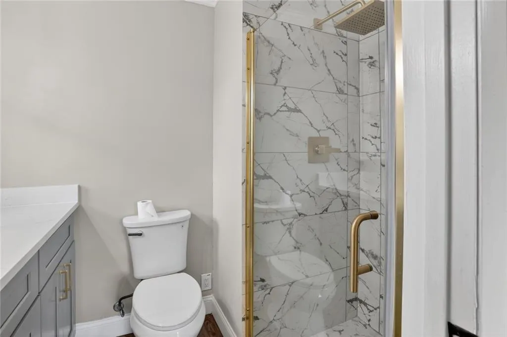 3510 Roswell Road Nw Unit E2, Atlanta, Georgia 30305, 2 Bedrooms Bedrooms, 0 ,2 BathroomsBathrooms,Residential,For Sale,3510 Roswell Road Nw Unit E2,7784891
