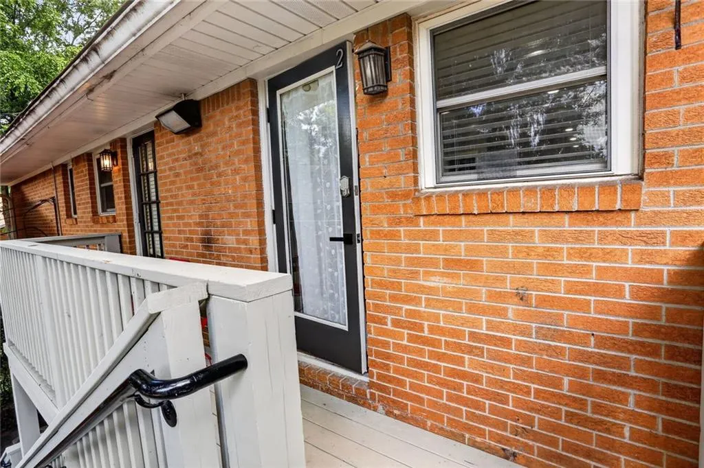 3510 Roswell Road Nw Unit E2, Atlanta, Georgia 30305, 2 Bedrooms Bedrooms, 0 ,2 BathroomsBathrooms,Residential,For Sale,3510 Roswell Road Nw Unit E2,7784891