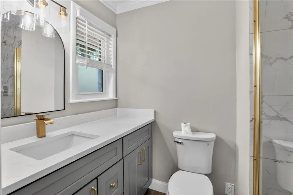 3510 Roswell Road Nw Unit E2, Atlanta, Georgia 30305, 2 Bedrooms Bedrooms, 0 ,2 BathroomsBathrooms,Residential,For Sale,3510 Roswell Road Nw Unit E2,7784891