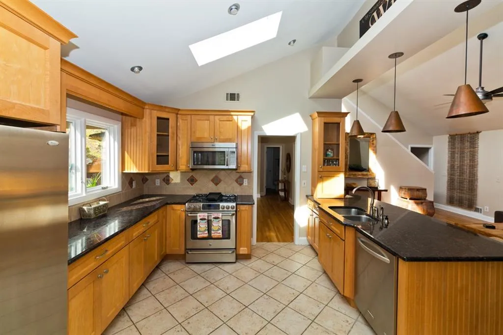 155 N Mill Road Nw, Sandy Springs, Georgia 30328, 5 Bedrooms Bedrooms, ,3 BathroomsBathrooms,Residential,Sold,155 N Mill Road Nw,5981394