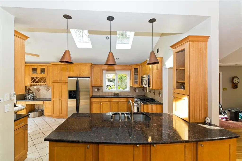 155 N Mill Road Nw, Sandy Springs, Georgia 30328, 5 Bedrooms Bedrooms, ,3 BathroomsBathrooms,Residential,Sold,155 N Mill Road Nw,5981394