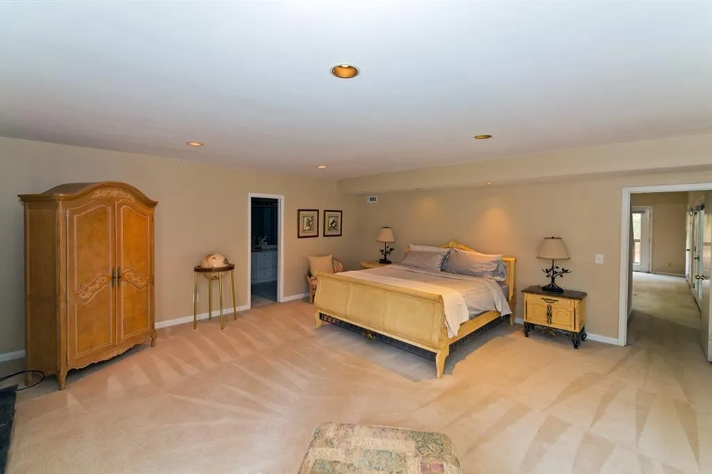 155 N Mill Road Nw, Sandy Springs, Georgia 30328, 5 Bedrooms Bedrooms, ,3 BathroomsBathrooms,Residential,Sold,155 N Mill Road Nw,5981394