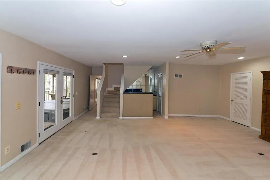 155 N Mill Road Nw, Sandy Springs, Georgia 30328, 5 Bedrooms Bedrooms, ,3 BathroomsBathrooms,Residential,Sold,155 N Mill Road Nw,5981394