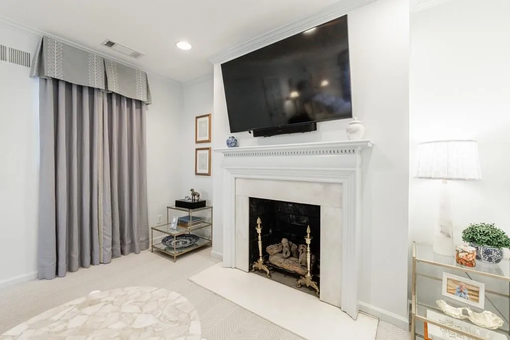6250 Weatherly Drive, Atlanta, Georgia 30328, 5 Bedrooms Bedrooms, ,3 BathroomsBathrooms,Residential,For Sale,6250 Weatherly Drive,7713795