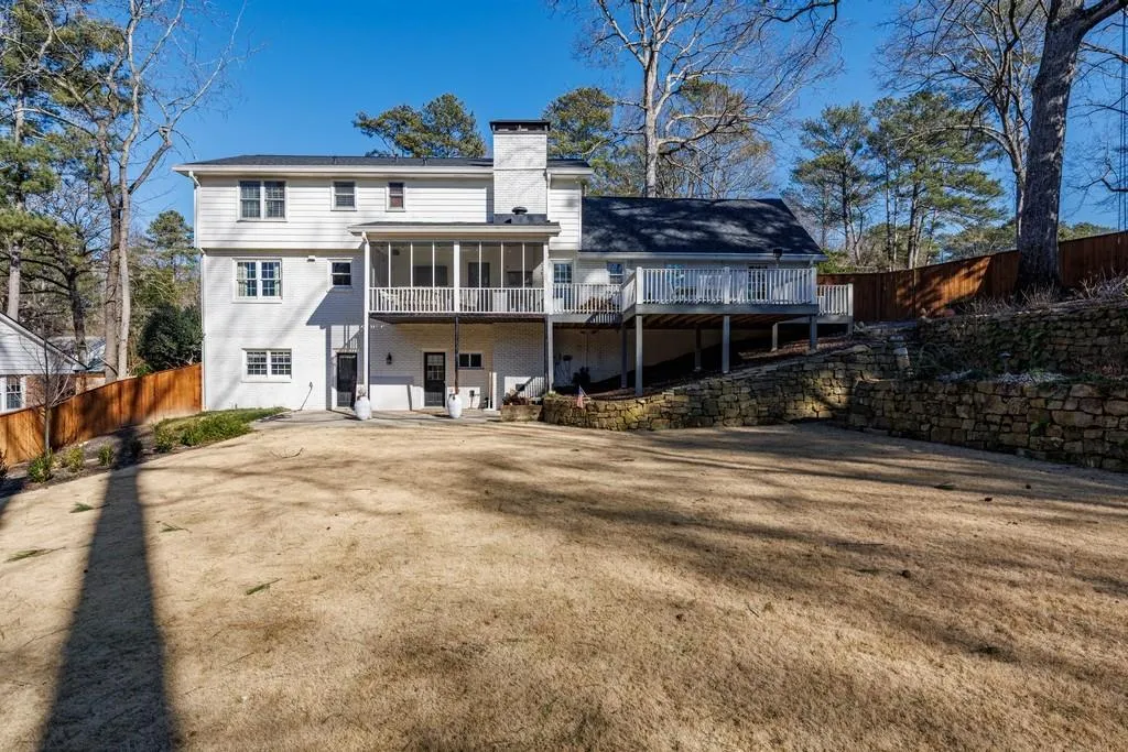 6250 Weatherly Drive, Atlanta, Georgia 30328, 5 Bedrooms Bedrooms, ,3 BathroomsBathrooms,Residential,For Sale,6250 Weatherly Drive,7713795