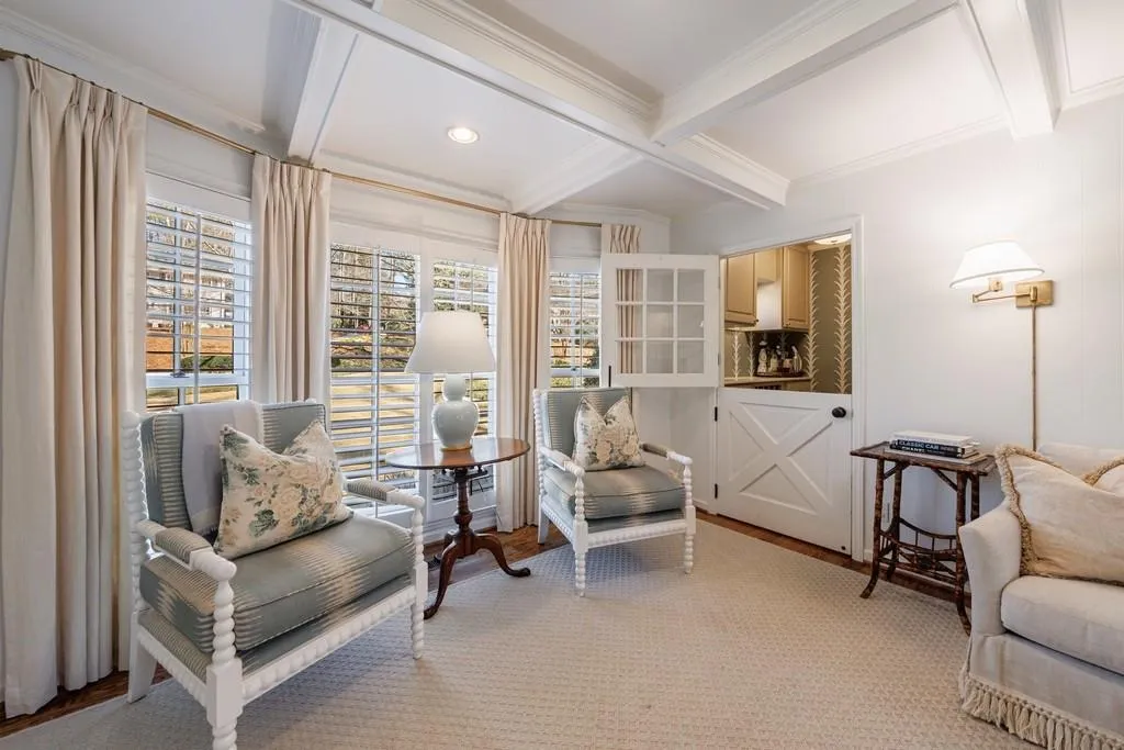 6250 Weatherly Drive, Atlanta, Georgia 30328, 5 Bedrooms Bedrooms, ,3 BathroomsBathrooms,Residential,For Sale,6250 Weatherly Drive,7713795