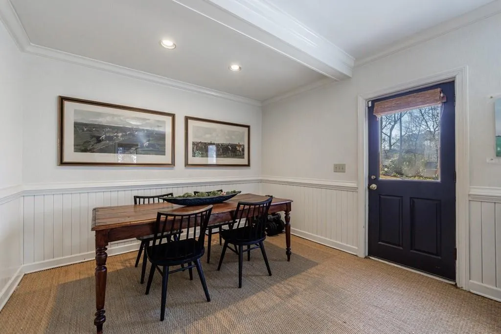 6250 Weatherly Drive, Atlanta, Georgia 30328, 5 Bedrooms Bedrooms, ,3 BathroomsBathrooms,Residential,For Sale,6250 Weatherly Drive,7713795
