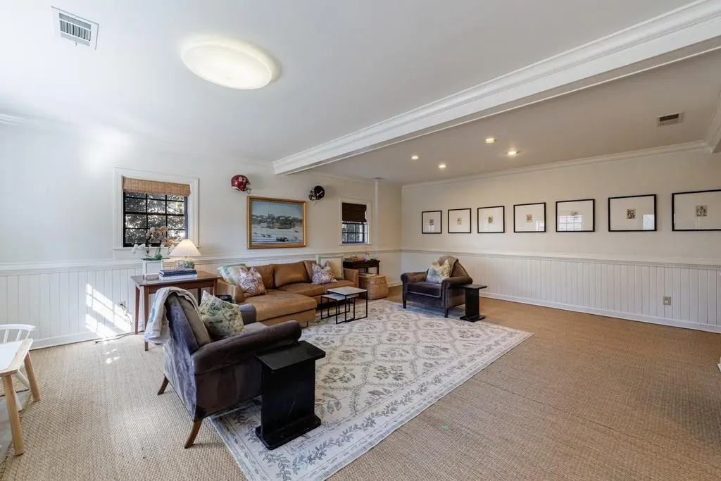 6250 Weatherly Drive, Atlanta, Georgia 30328, 5 Bedrooms Bedrooms, ,3 BathroomsBathrooms,Residential,For Sale,6250 Weatherly Drive,7713795