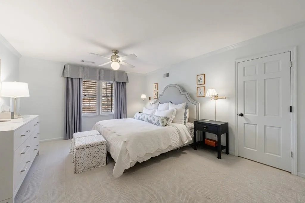 6250 Weatherly Drive, Atlanta, Georgia 30328, 5 Bedrooms Bedrooms, ,3 BathroomsBathrooms,Residential,For Sale,6250 Weatherly Drive,7713795