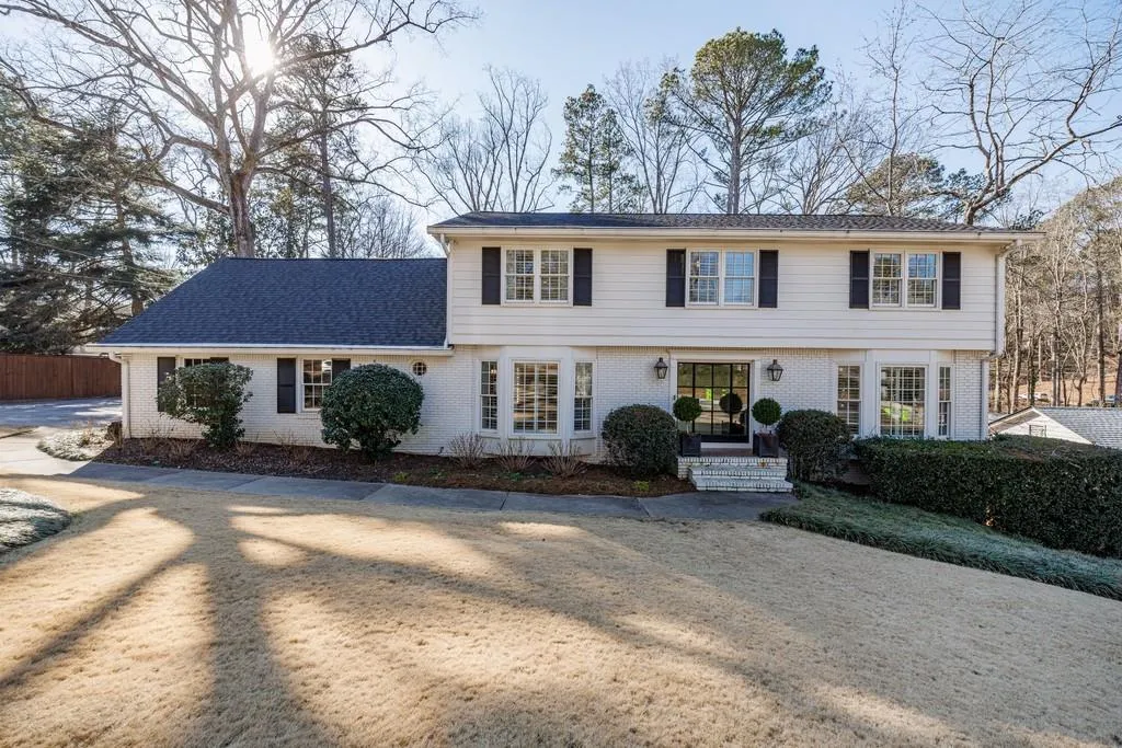 6250 Weatherly Drive, Atlanta, Georgia 30328, 5 Bedrooms Bedrooms, ,3 BathroomsBathrooms,Residential,For Sale,6250 Weatherly Drive,7713795