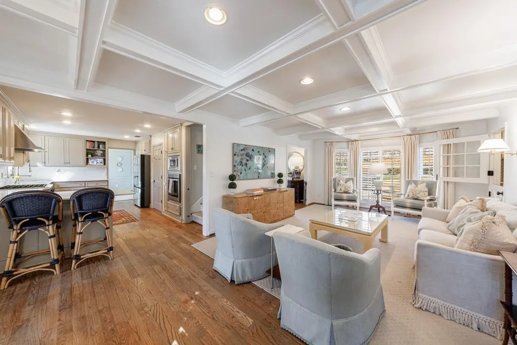 6250 Weatherly Drive, Atlanta, Georgia 30328, 5 Bedrooms Bedrooms, ,3 BathroomsBathrooms,Residential,For Sale,6250 Weatherly Drive,7713795