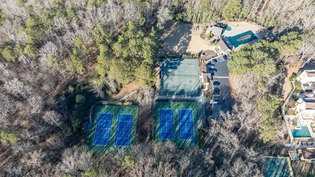 6250 Weatherly Drive, Atlanta, Georgia 30328, 5 Bedrooms Bedrooms, ,3 BathroomsBathrooms,Residential,For Sale,6250 Weatherly Drive,7713795