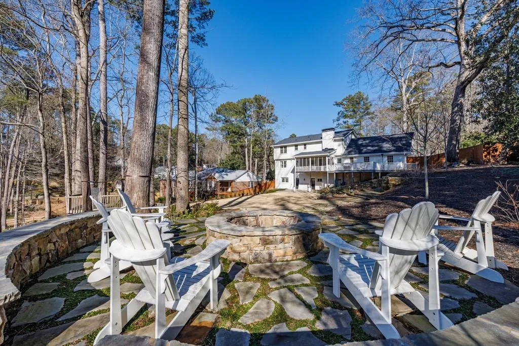 6250 Weatherly Drive, Atlanta, Georgia 30328, 5 Bedrooms Bedrooms, ,3 BathroomsBathrooms,Residential,For Sale,6250 Weatherly Drive,7713795