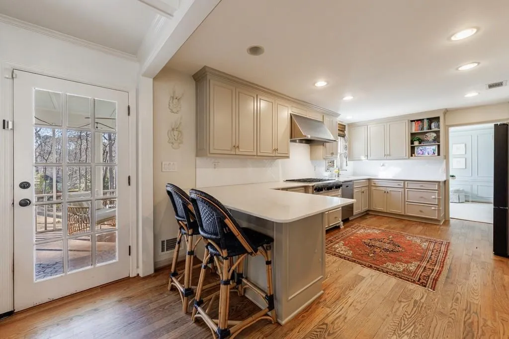 6250 Weatherly Drive, Atlanta, Georgia 30328, 5 Bedrooms Bedrooms, ,3 BathroomsBathrooms,Residential,For Sale,6250 Weatherly Drive,7713795