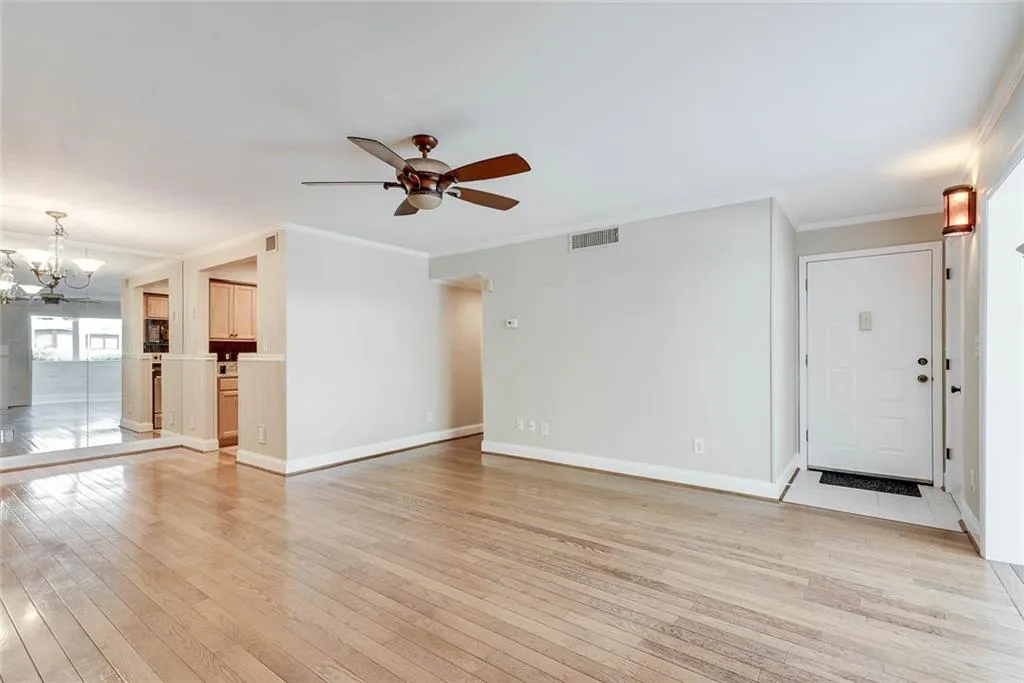 1204 Wingate Way, Sandy Springs, Georgia 30350, 2 Bedrooms Bedrooms, ,2 BathroomsBathrooms,Residential,Sold,1204 Wingate Way,6891811