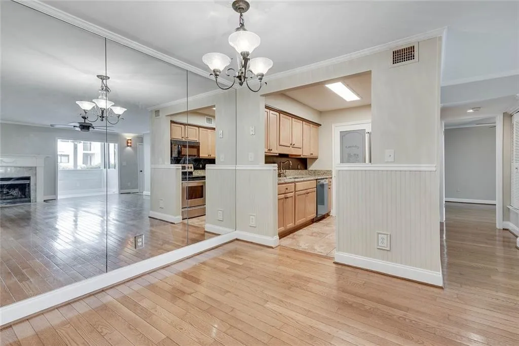 1204 Wingate Way, Sandy Springs, Georgia 30350, 2 Bedrooms Bedrooms, ,2 BathroomsBathrooms,Residential,Sold,1204 Wingate Way,6891811