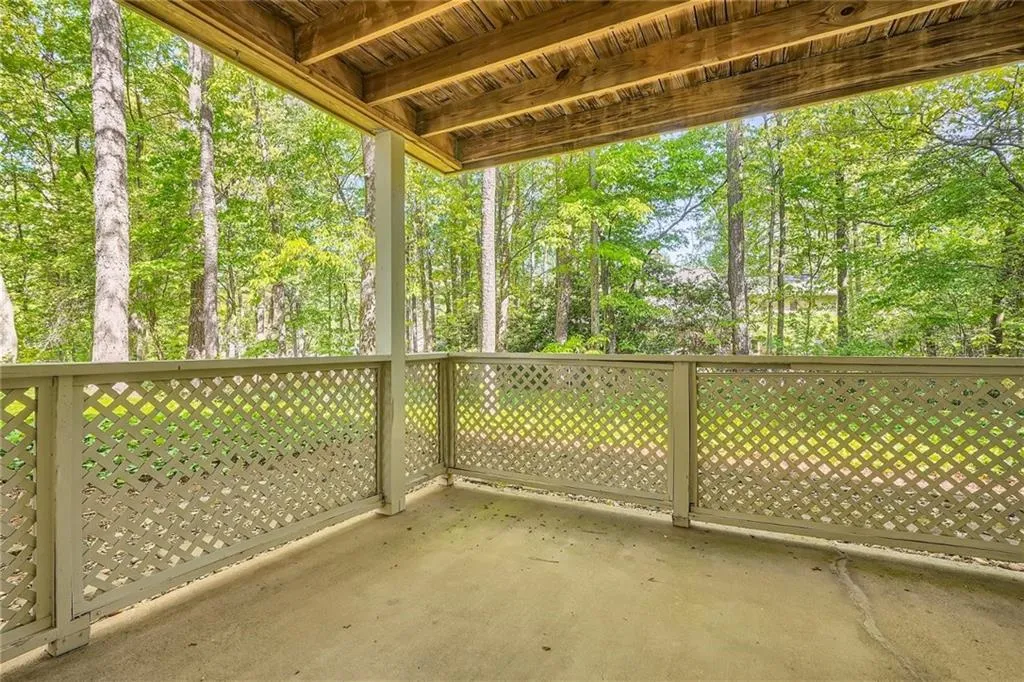 6822 Glenridge Drive Unit A, Sandy Springs, Georgia 30328, 2 Bedrooms Bedrooms, ,2 BathroomsBathrooms,Residential,Sold,6822 Glenridge Drive Unit A,7397831