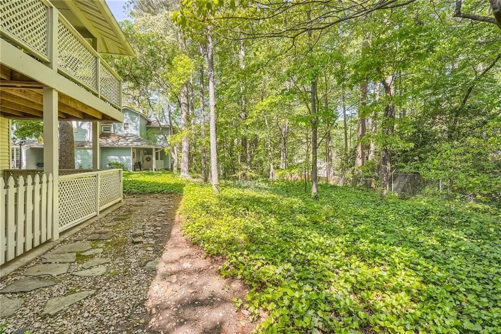 6822 Glenridge Drive Unit A, Sandy Springs, Georgia 30328, 2 Bedrooms Bedrooms, ,2 BathroomsBathrooms,Residential,Sold,6822 Glenridge Drive Unit A,7397831