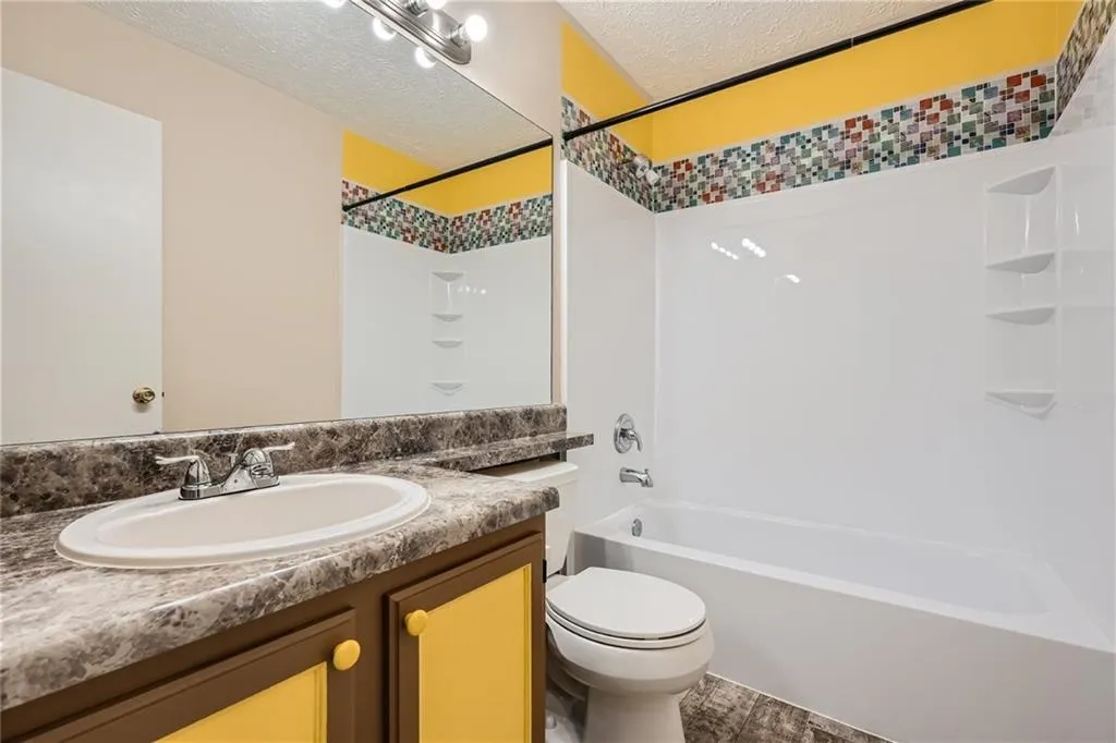 6822 Glenridge Drive Unit A, Sandy Springs, Georgia 30328, 2 Bedrooms Bedrooms, ,2 BathroomsBathrooms,Residential,Sold,6822 Glenridge Drive Unit A,7397831