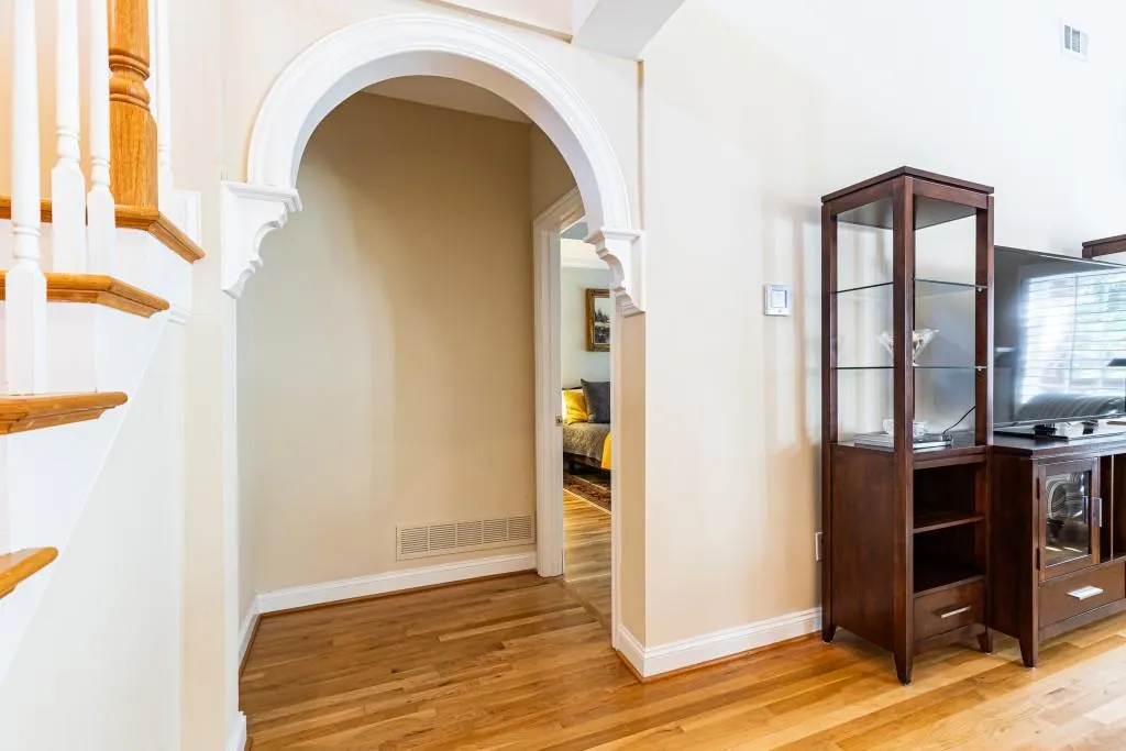 424 Brookview Circle, Sandy Springs, Georgia 30339, 3 Bedrooms Bedrooms, ,2 BathroomsBathrooms,Residential,Sold,424 Brookview Circle,7488727