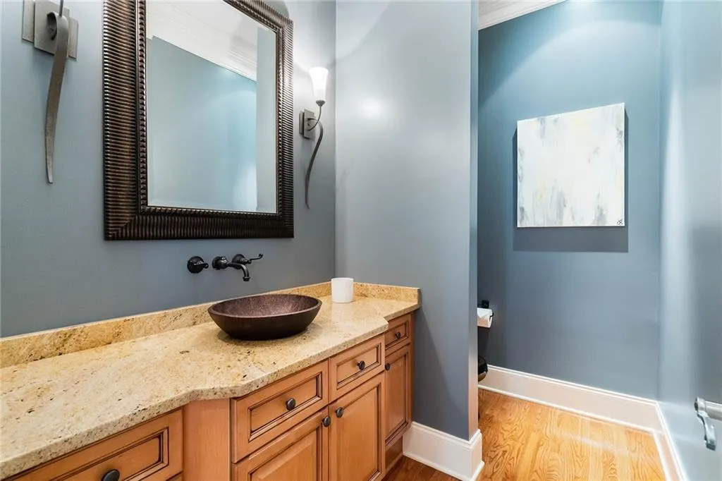 4721 E Conway Drive Nw, Sandy Springs, Georgia 30327, 5 Bedrooms Bedrooms, ,5 BathroomsBathrooms,Residential,Sold,4721 E Conway Drive Nw,6962396