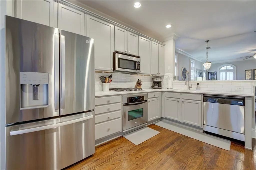 6417 Paulson Place, Atlanta, Georgia 30328, 2 Bedrooms Bedrooms, ,2 BathroomsBathrooms,Residential,Sold,6417 Paulson Place,7550914 6417 Paulson Place, Atlanta, Georgia 30328, 2 Bedrooms Bedrooms, ,2 BathroomsBathrooms,Residential,Sold,6417 Paulson Place,7550914