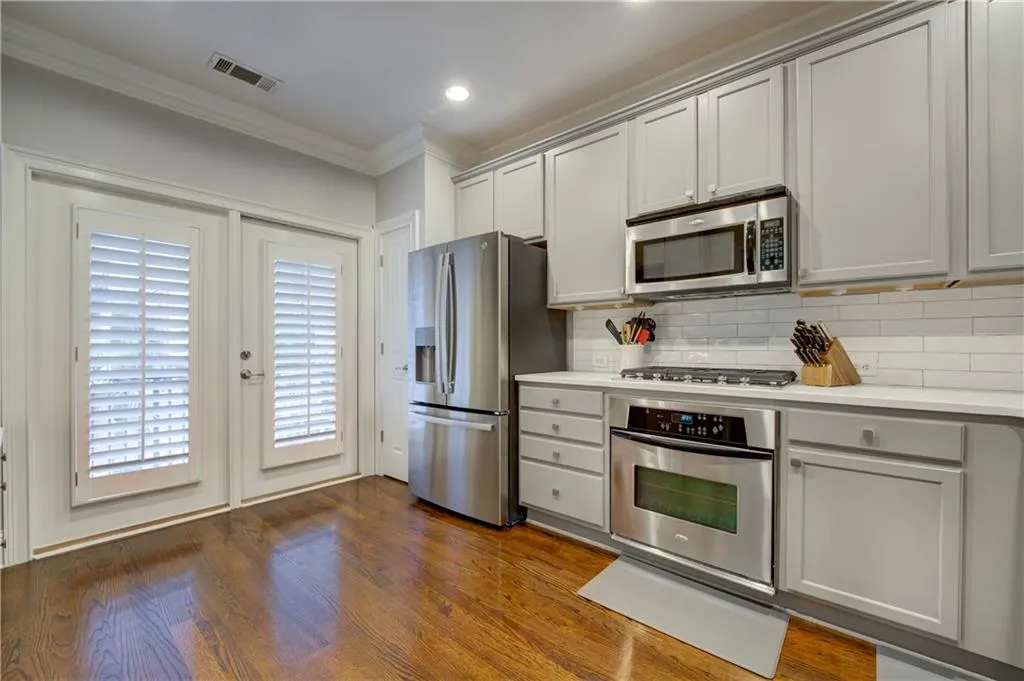 6417 Paulson Place, Atlanta, Georgia 30328, 2 Bedrooms Bedrooms, ,2 BathroomsBathrooms,Residential,Sold,6417 Paulson Place,7550914 6417 Paulson Place, Atlanta, Georgia 30328, 2 Bedrooms Bedrooms, ,2 BathroomsBathrooms,Residential,Sold,6417 Paulson Place,7550914